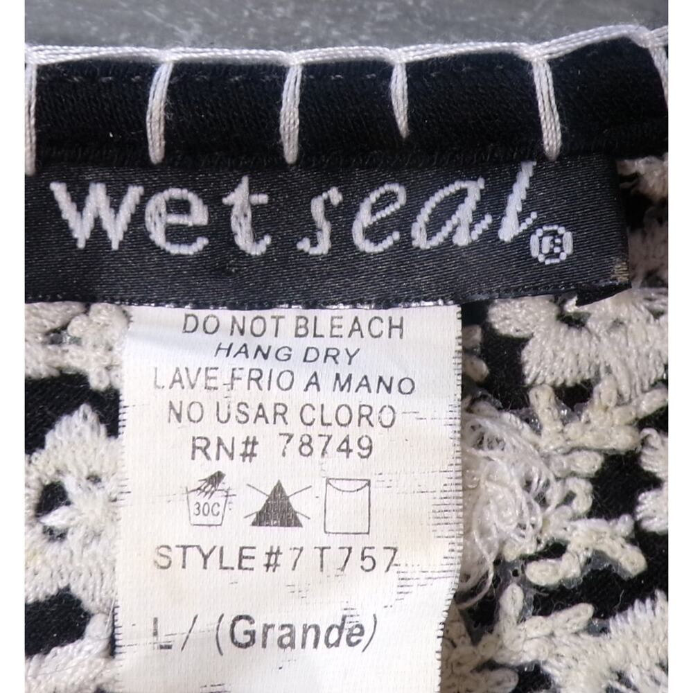 Y2k Wet Seal Babydoll top L Black White embroidery Coquette Whimsigoth fairygoth - Picture 13 of 13